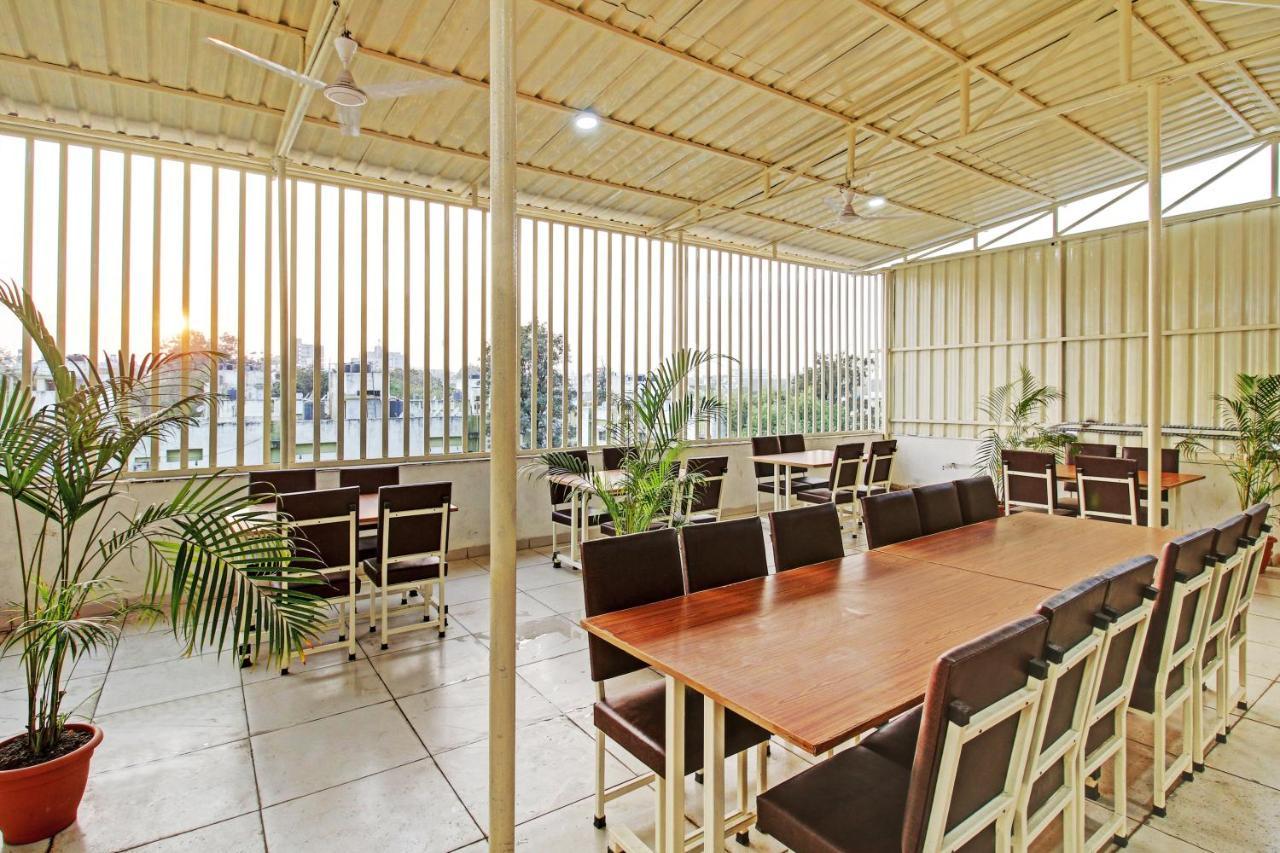 Treebo Krishna Regency Isbt Bus Stop بوبال المظهر الخارجي الصورة